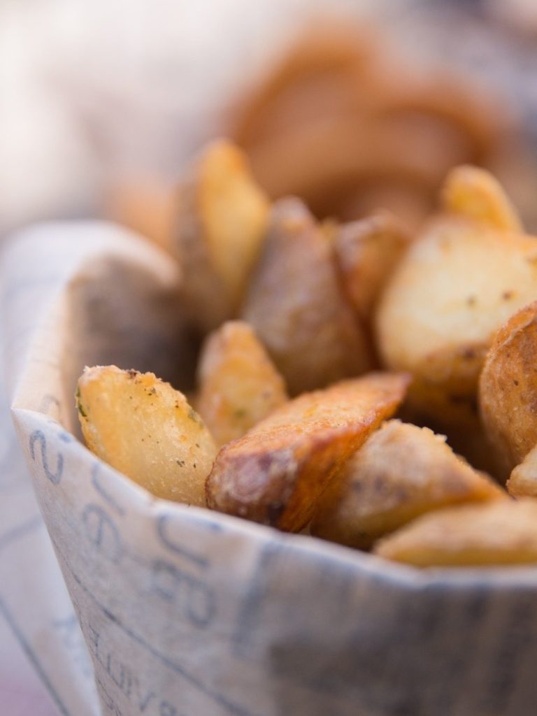 cucurucho de patatas fritas